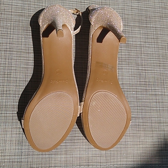 Dream Pairs Ankle Strap High Heel Stiletto Sandals - Picture 3 of 4